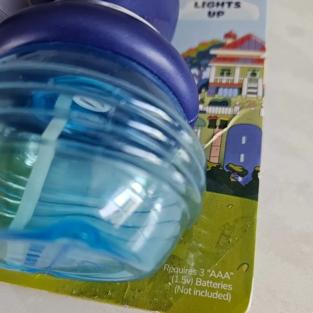Little Kids Bluey Light and Sound Musical Bubble Wand Includes Bubble Solution